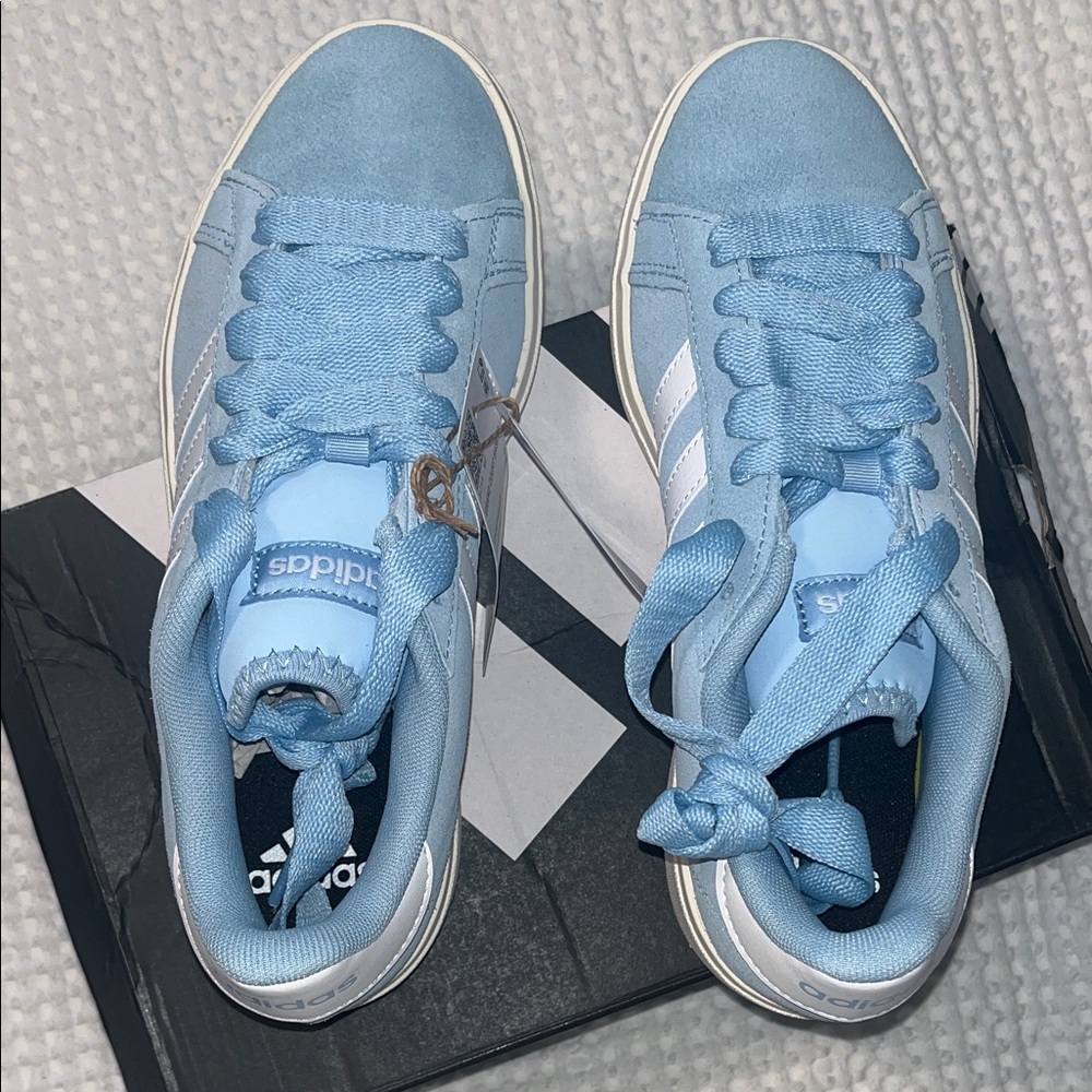 Adidas grand court size 7 Light Blue and White Sneakers - Picture 3 of 5